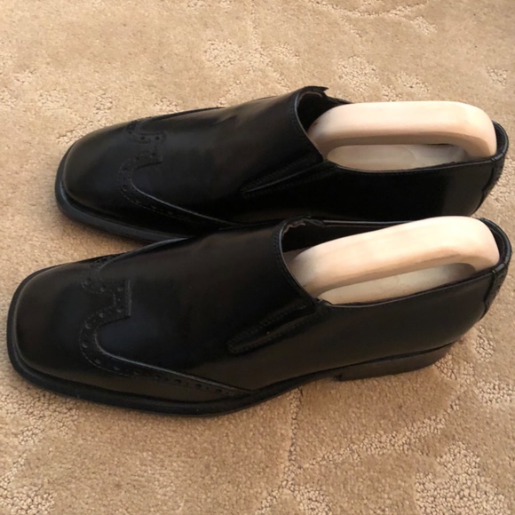 Brand new never worn Jones  London shoes main image 4